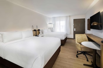 Room, 2 Queen Beds, Non Smoking