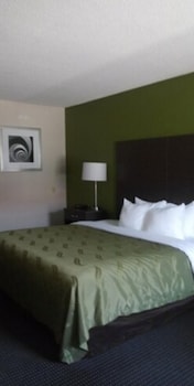 Standard Room, 1 King Bed, Smoking