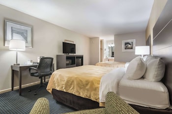 Standard Room, 2 Queen Beds, Smoking