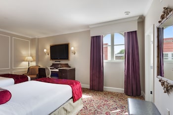 Deluxe Room, 2 Queen Beds