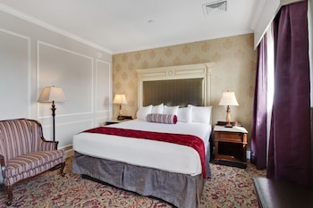 Deluxe Room, 1 King Bed