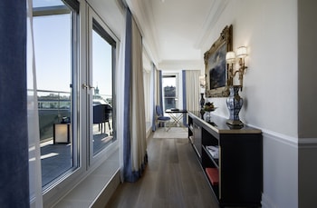 Signature Suite Terrace