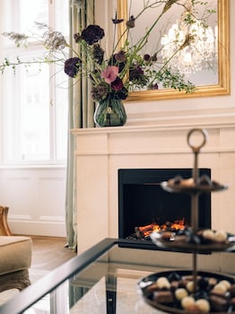 Signature Suite