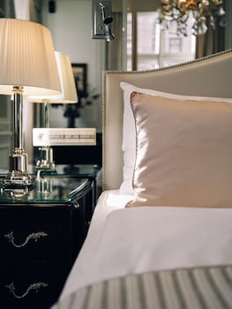 Signature Suite View