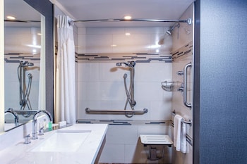 Room, 1 King Bed, Accessible (Roll-In Shower, Mobility)