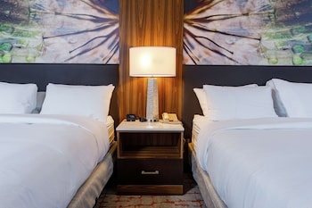 Room, 2 Queen Beds
