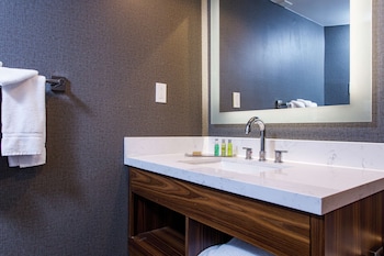 Junior Suite, 1 King Bed