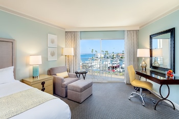 Room, 2 Double Beds, Marina View