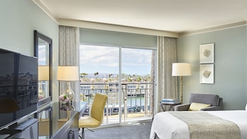 Room, 1 King Bed, Marina View