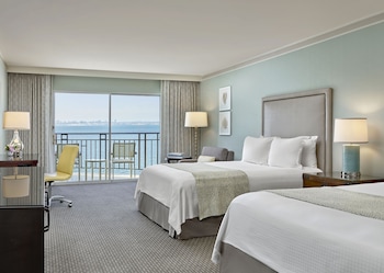 Room, 2 Double Beds (Coastal View)