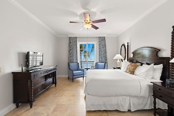 Ocean Front 1BR Suite with Direct Beach Access