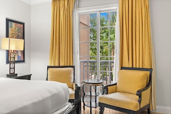 Poolside Suite With Direct Pool Access