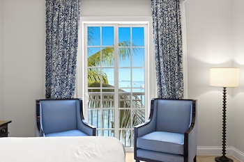 Ocean Front 1BR Suite with Direct Beach Access