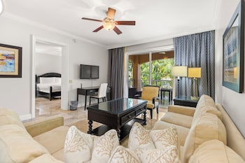 Poolside Suite With Direct Pool Access