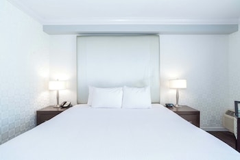 Room, 1 King Bed, Tower