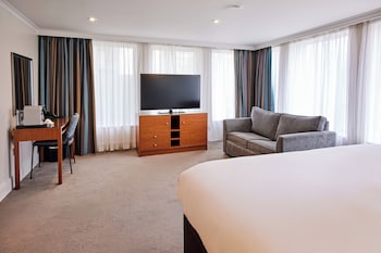Junior Suite, 1 King Bed with Sofa bed