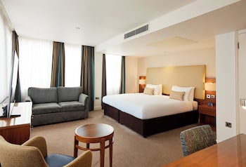 Executive Room, 1 King Bed with Sofa bed