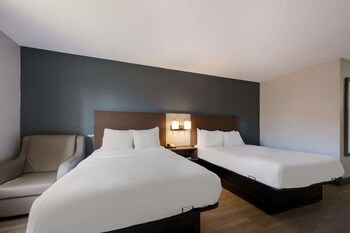 Standard Room, 2 Double Beds, Non Smoking