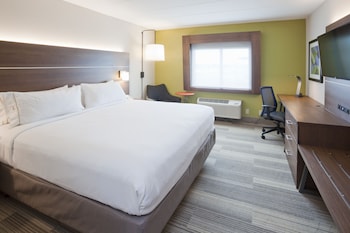 Suite, 1 King Bed, Accessible