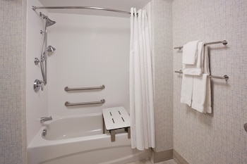 Suite, 2 Queen Beds, Accessible (Mobility, Accessible Tub)