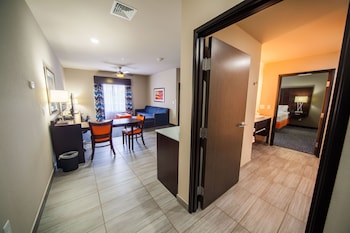 Suite, 1 Bedroom, Mobility Accessible (Accessible Tub)