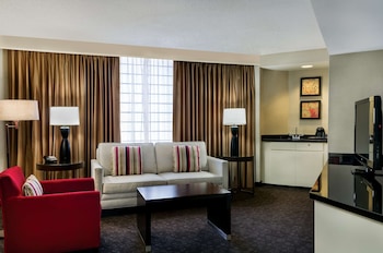 Suite, 1 King Bed, Non Smoking
