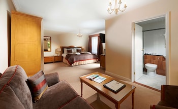 Suite, 1 King Bed, Non Smoking