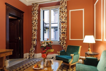 Deluxe Suite