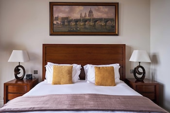 River View Room 1 King Bed