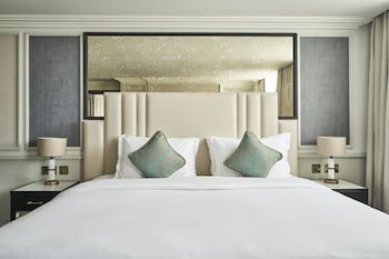 Waterloo Suite