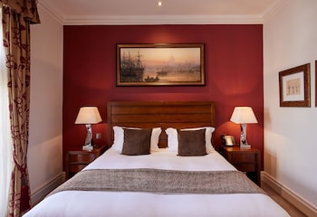 Deluxe Room, 1 King Bed