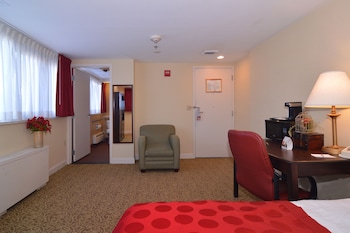Suite, 1 King Bed, Accessible, Non Smoking (One-Bedroom)