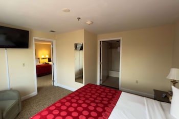 Suite, Multiple Beds, Non Smoking