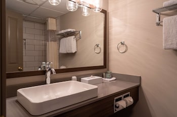 Standard Room, 2 Queen Beds, Non Smoking, Refrigerator & Microwave