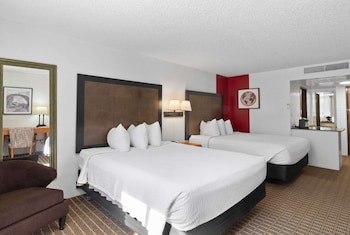 Room, 2 Queen Beds, Accessible, Non Smoking (Mobility)