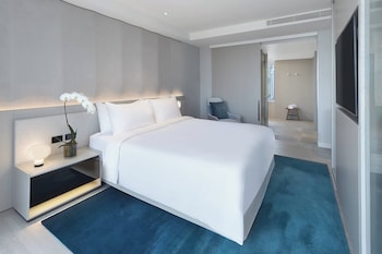 Junior Suite, 1 King Bed, Balcony, Ocean View (Balcony)
