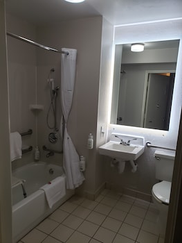 Room, 1 King Bed, Accessible, Non Smoking (Mobility Bathtub w/Grab Bars)