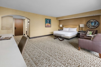 Junior Suite, 1 King Bed, Non Smoking