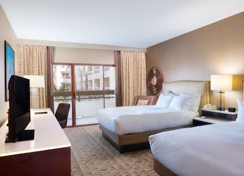 Standard Room, 2 Queen Beds, Non Smoking