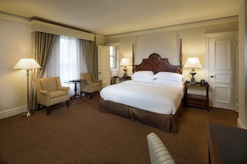 Junior Suite, 1 Queen Bed, Non Smoking