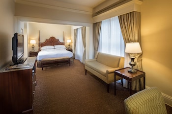 Junior Suite, 1 King Bed, Non Smoking