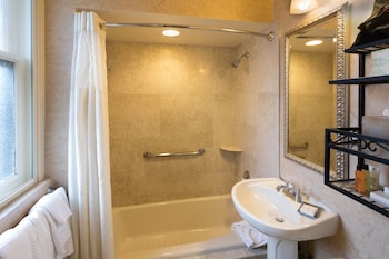 Luxury Room, 1 King Bed, Non Smoking