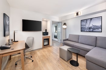 Suite, 1 Bedroom, Non Smoking, Balcony
