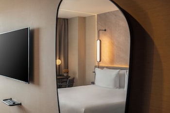 Executive Room, 1 King Bed