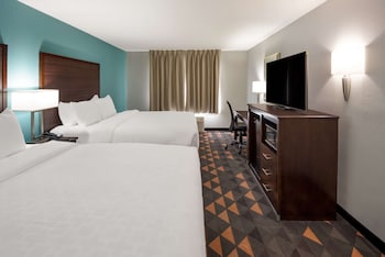 Standard Room, 2 Queen Beds, Non Smoking