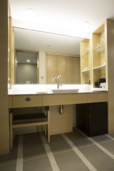 Standard Twin Room (4th floor ~ 12th floor)