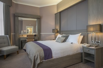 Premium Room, 1 King Bed, Jetted Tub