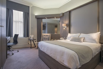 Standard Room, 1 Queen Bed