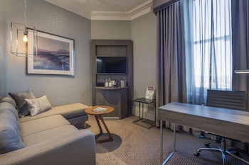 Junior Suite, 1 King Bed