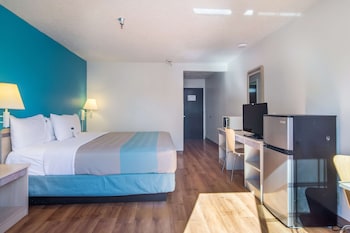 Standard Room, 1 Queen Bed, Non Smoking